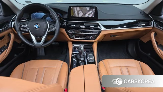 BMW 5 Series (G30) id 3844215 из Кореи 17