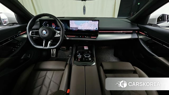 BMW 5 Series (G60) id 4394692 из Кореи 27