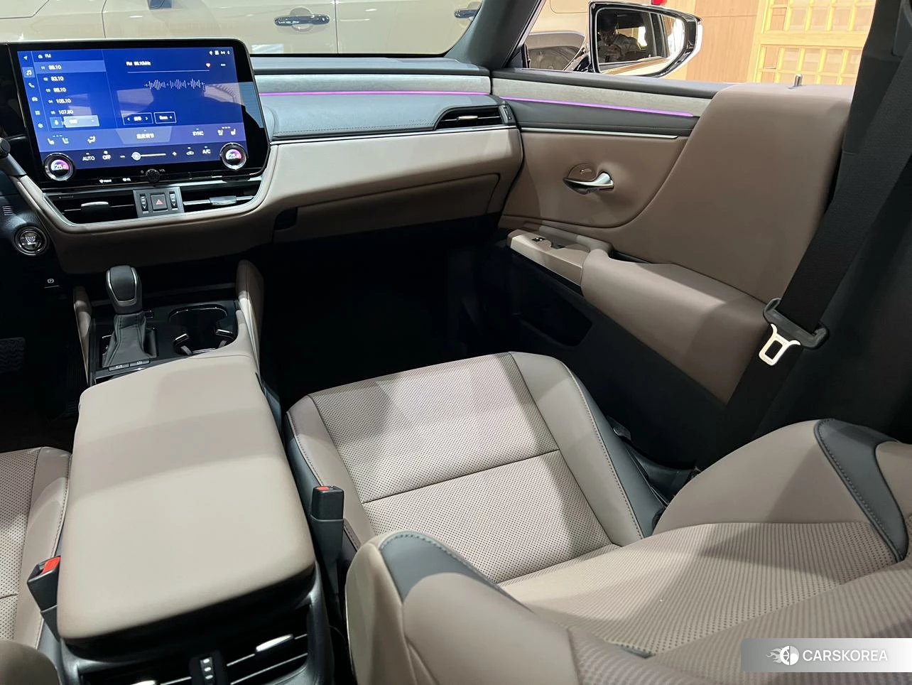 Lexus ES id 4514792 из Китая 13