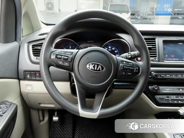 Kia The New Carnival id 4458796 из Кореи 17