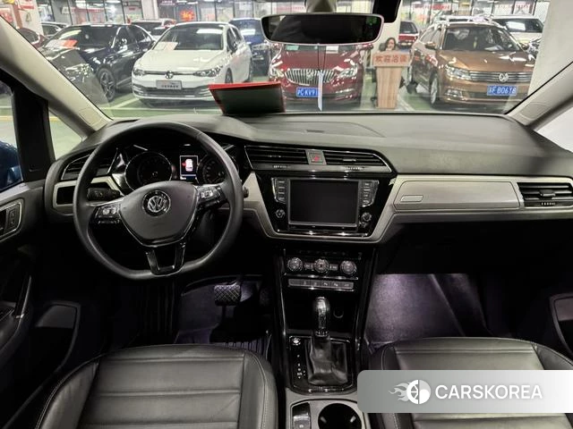 Volkswagen Touran L id 4239151 из Китая 7