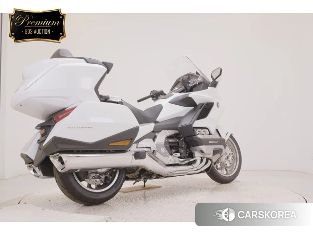 Проданный Honda GL1800 TOUR DCT 2026 из Японии, фото 5