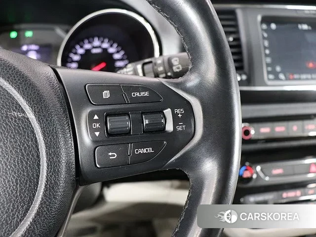 Kia The New Carnival id 3627177 из Кореи 17