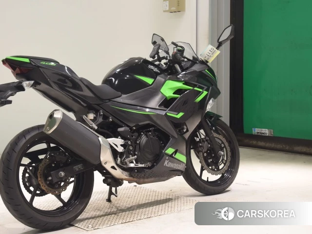 Kawasaki NINJA 400 2018 из Японии, фото 3