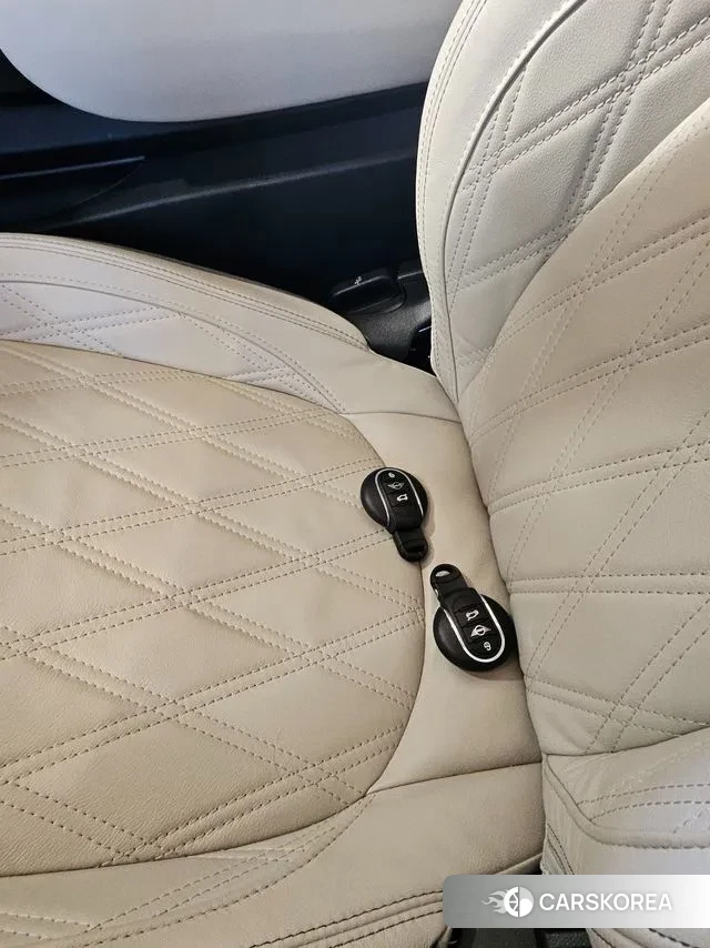 Mini Cooper S id 3606359 из Кореи 7