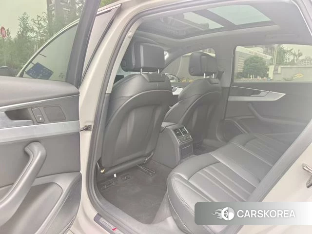 Audi A4L id 4306859 из Китая 7