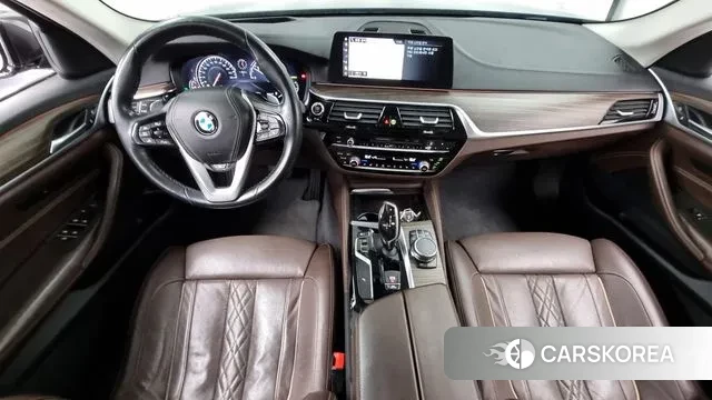 BMW 5 Series (G30) id 3045570 из Кореи 17