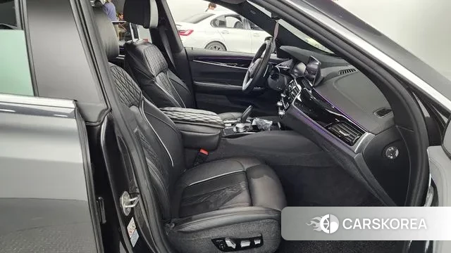 BMW 6 Series GT (G32) id 2854856 из Кореи 13