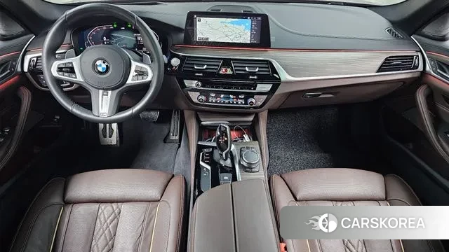 BMW 5 Series (G30) id 3017992 из Кореи 17