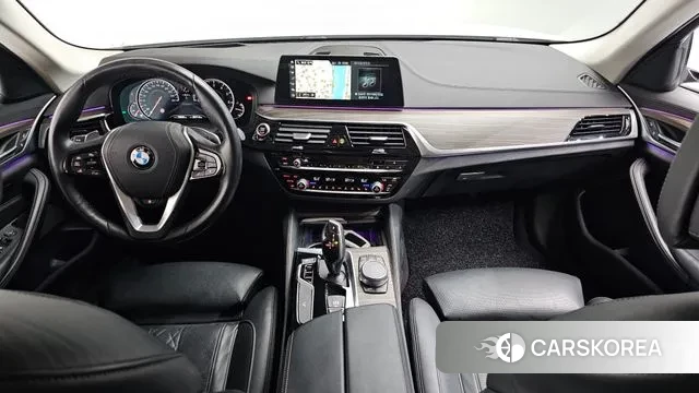 BMW 5 Series (G30) id 3345075 из Кореи 17