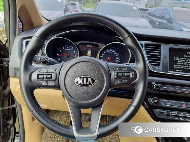 Kia The New Carnival id 4255186 из Кореи 17