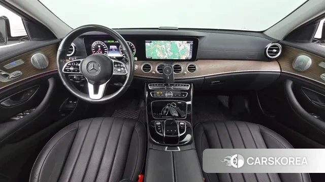 Mercedes-Benz E-Class W213 id 3264490 из Кореи 17