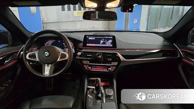 BMW 5 Series (G30) id 3514714 из Кореи 17