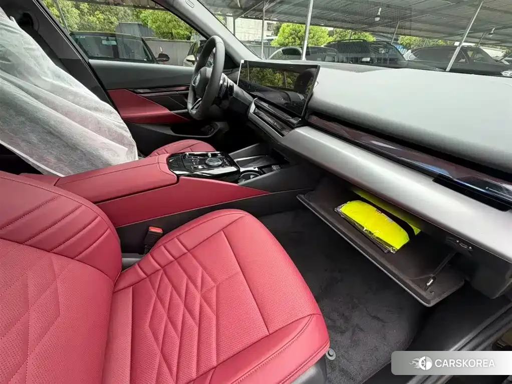 BMW 5 series id 4553747 из Китая 22