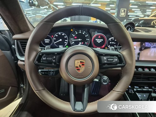 Porsche 911(992) id 4554737 из Кореи 17