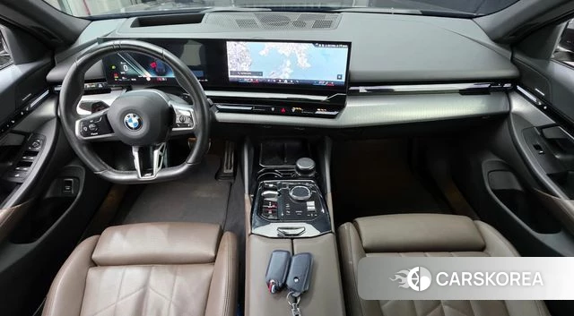 BMW 5 Series (G60) id 3891515 из Кореи 17