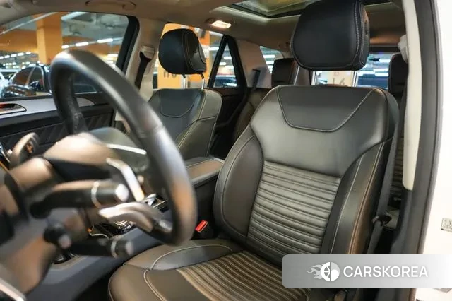 Mercedes-Benz GLE - Class W166 id 3494621 из Кореи 17