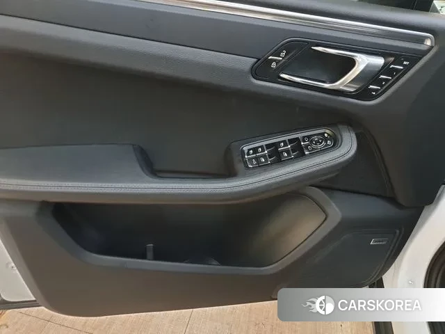 Porsche Macan id 2310613 из Кореи 17