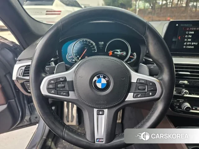 BMW 5 Series (G30) id 3723703 из Кореи 10