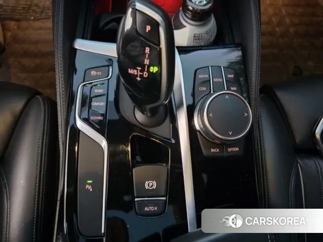 BMW 5 Series (G30) id 3182299 из Кореи 7