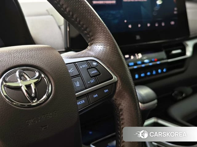 Toyota Saina id 4301554 из Китая 12