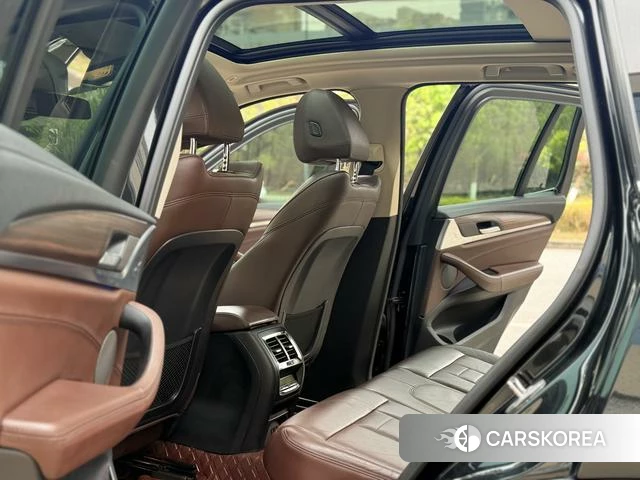 BMW X3 id 4307497 из Китая 18