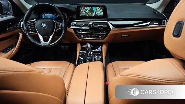 BMW 5 Series (G30) id 3209873 из Кореи 17