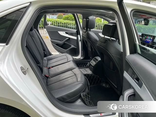Audi A4L id 4227868 из Китая 21
