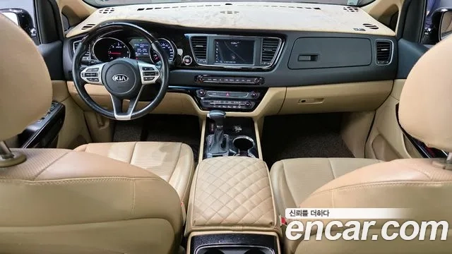 Kia The New Carnival id 2952035 из Кореи 17