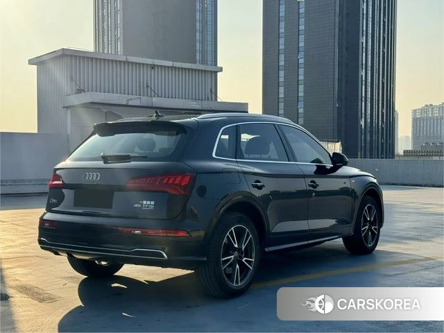 Audi Q5L id 4212645 из Китая 10
