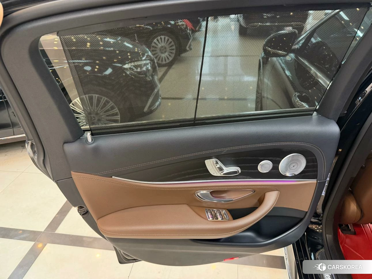 Mercedes-Benz E-class id 4455254 из Китая 23