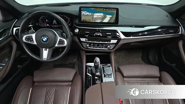 BMW 5 Series (G30) id 4480954 из Кореи 17