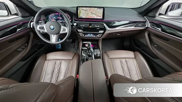 BMW 5 Series (G30) id 3410811 из Кореи 17