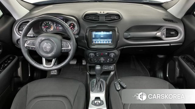 Jeep Renegade id 3940770 из Кореи 17