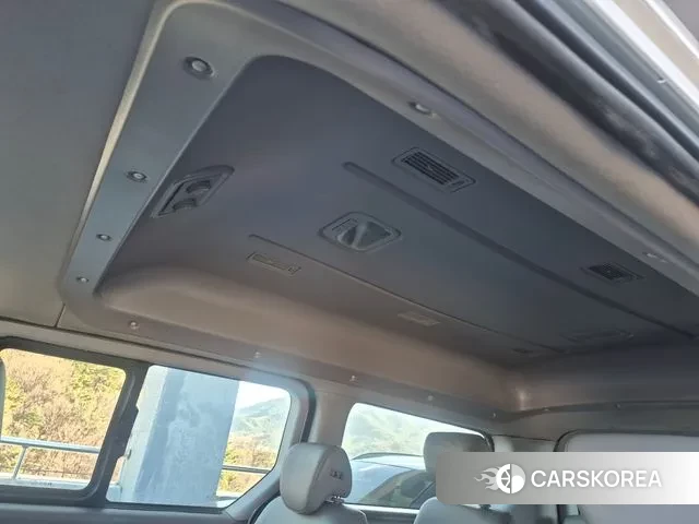 Hyundai The New Grand Starex id 3510161 из Кореи 13