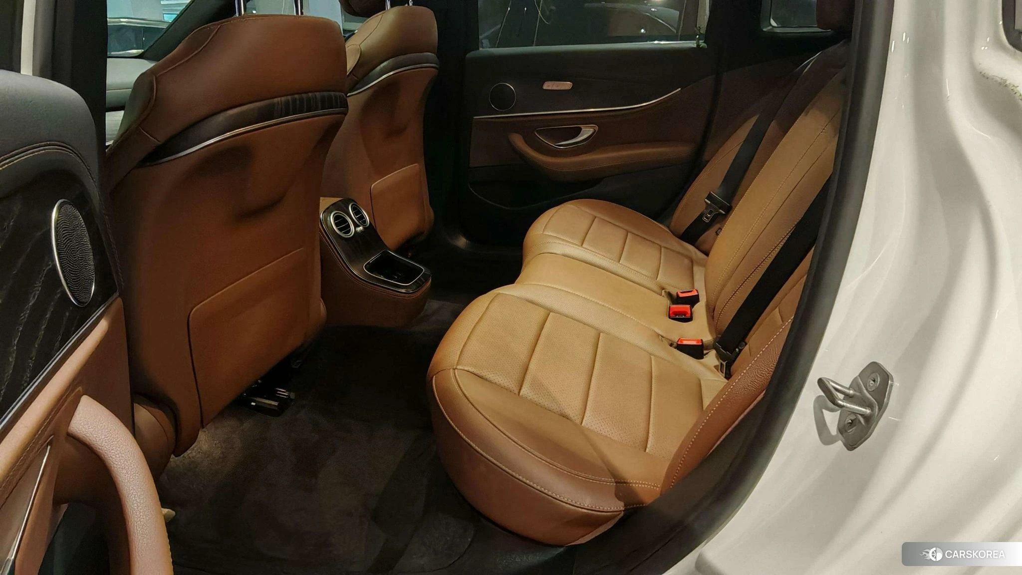 Mercedes-Benz E-class id 4487476 из Китая 13
