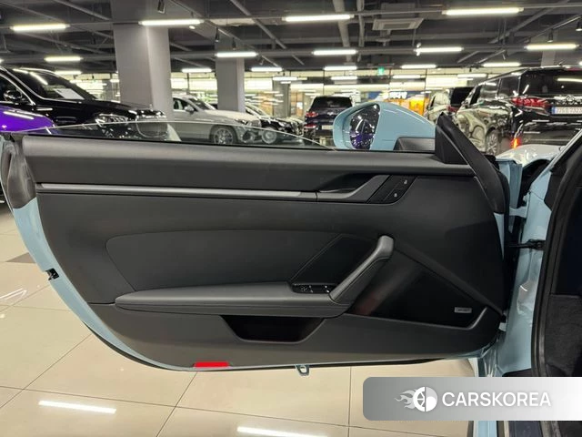 Porsche 911(992) id 4291751 из Кореи 14