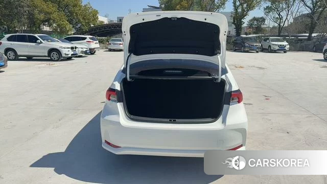 Toyota Corolla id 4239957 из Китая 7