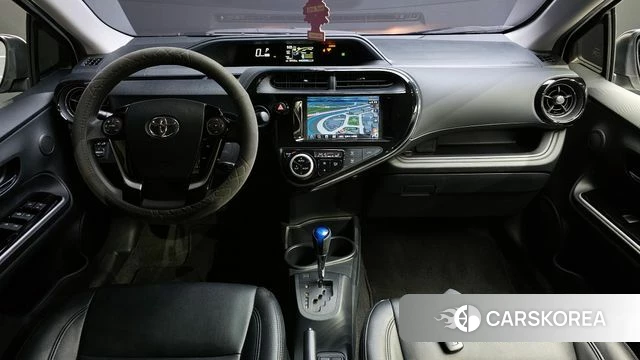 Toyota Prius C id 3966429 из Кореи 17