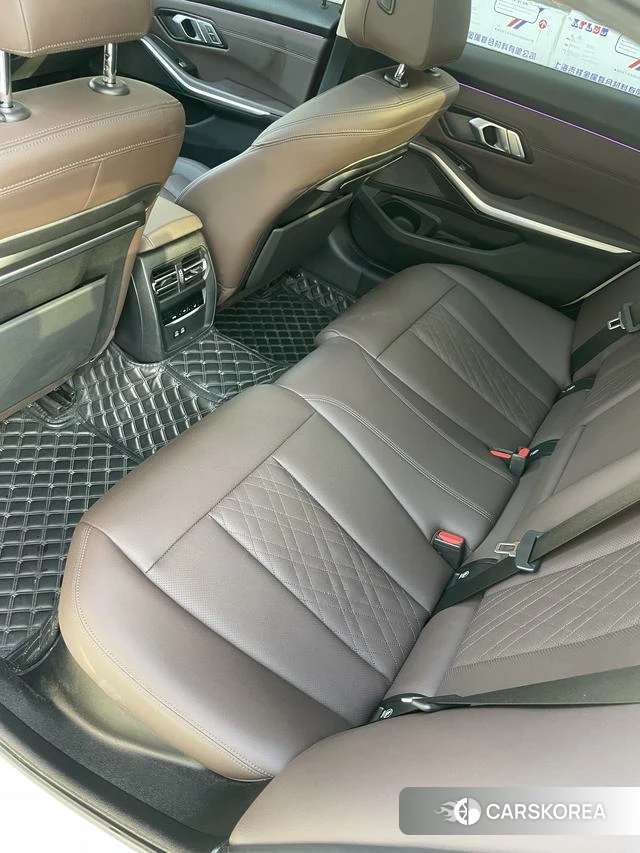 BMW 3 series id 4220925 из Китая 25