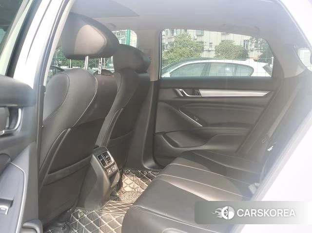 Honda Accord id 4335211 из Китая 13