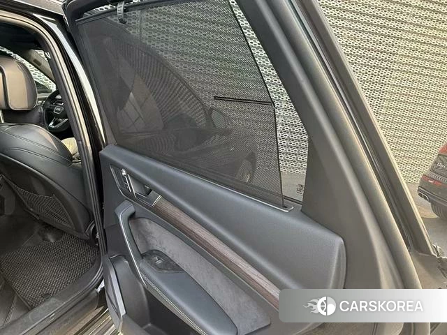 Audi Q5L id 4259323 из Китая 7