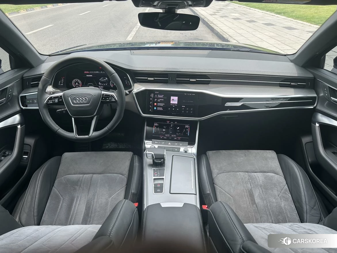 Audi A6L id 4426898 из Китая 13