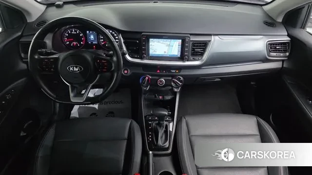 Kia Stonic id 3319261 из Кореи 17