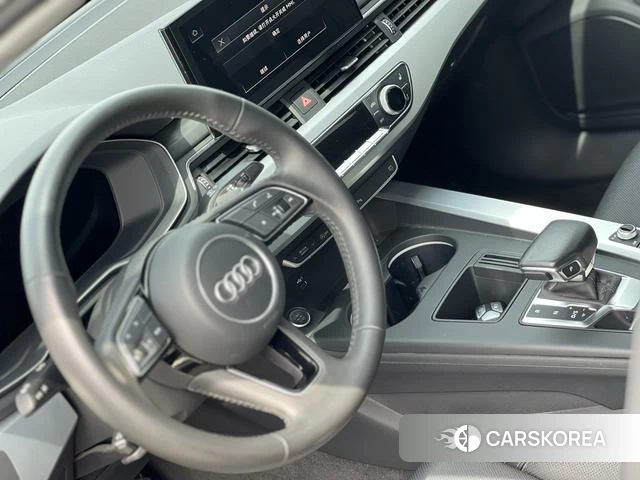 Audi A4L id 4272636 из Китая 14