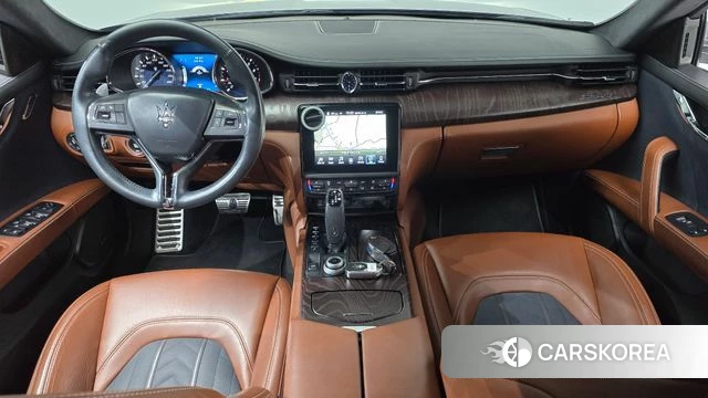 Maserati Quattroporte id 4662713 из Кореи 17