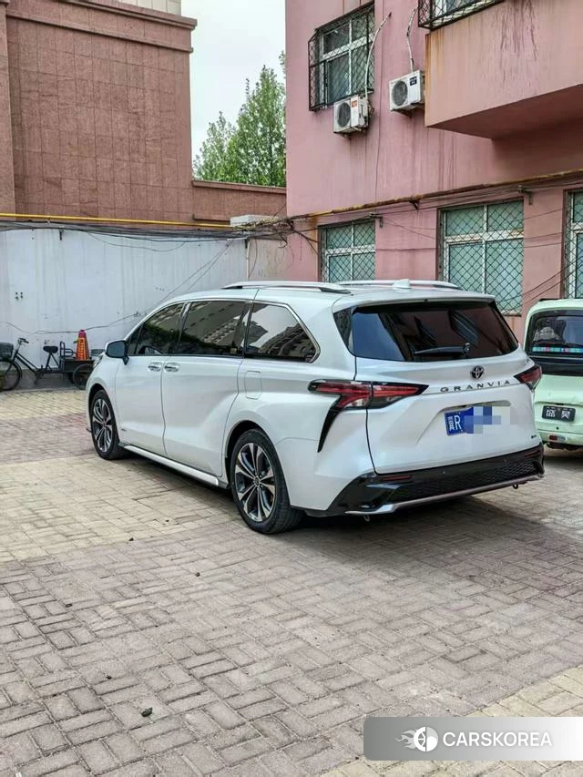 Toyota Grevia id 4272900 из Китая 12