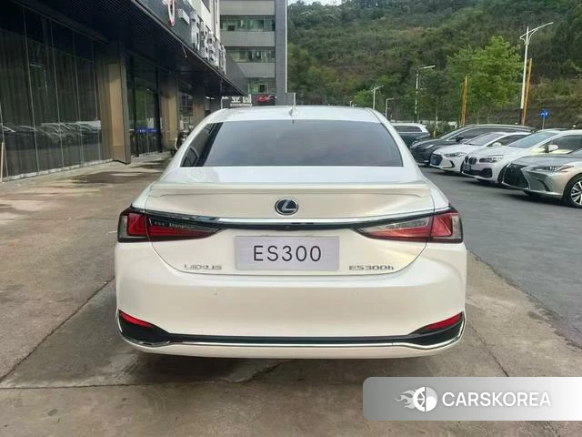 Lexus ES id 4277366 из Китая 7