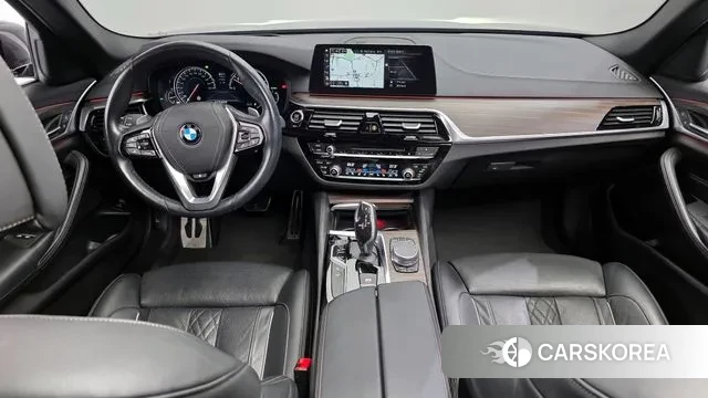 BMW 5 Series (G30) id 3677630 из Кореи 17