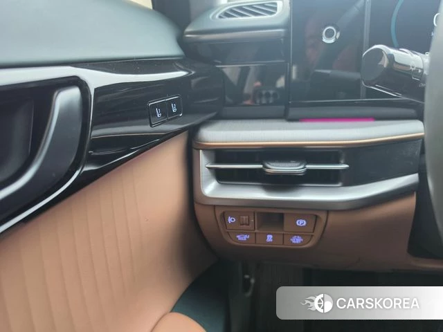 Hyundai Grandeur Hybrid (GN7) id 4847794 из Кореи 12